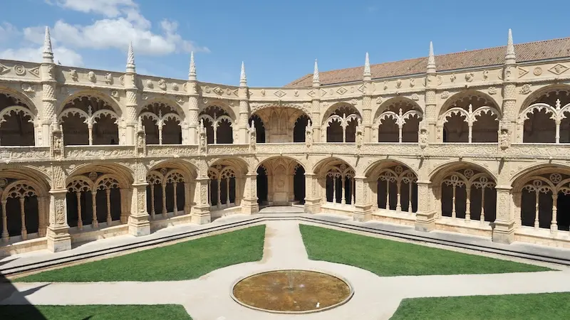 Du lịch Lisbon, thủ đ&ocirc; xinh đẹp ven biển Bồ Đ&agrave;o Nha 4