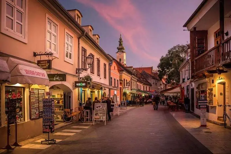 Du lịch Zagreb kh&aacute;m ph&aacute; tr&aacute;i tim cổ k&iacute;nh của Croatia 8