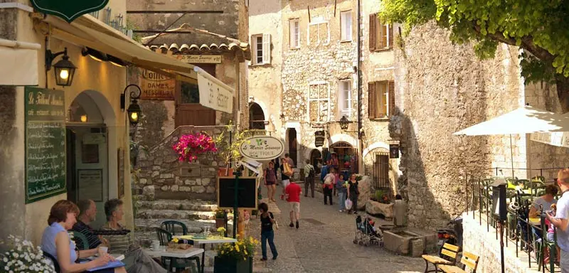 Gh&eacute; thăm C&ocirc;te d&rsquo;Azur, vẻ đẹp mơ m&agrave;ng của nước Ph&aacute;p 10