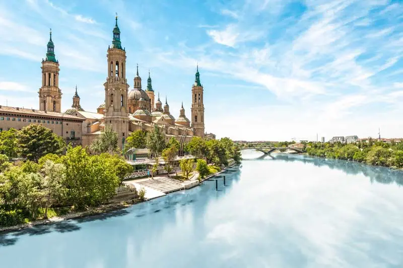 Gh&eacute; thăm Zaragoza, thủ đ&ocirc; quyến rũ của v&ugrave;ng Aragon T&acirc;y Ban Nha 3