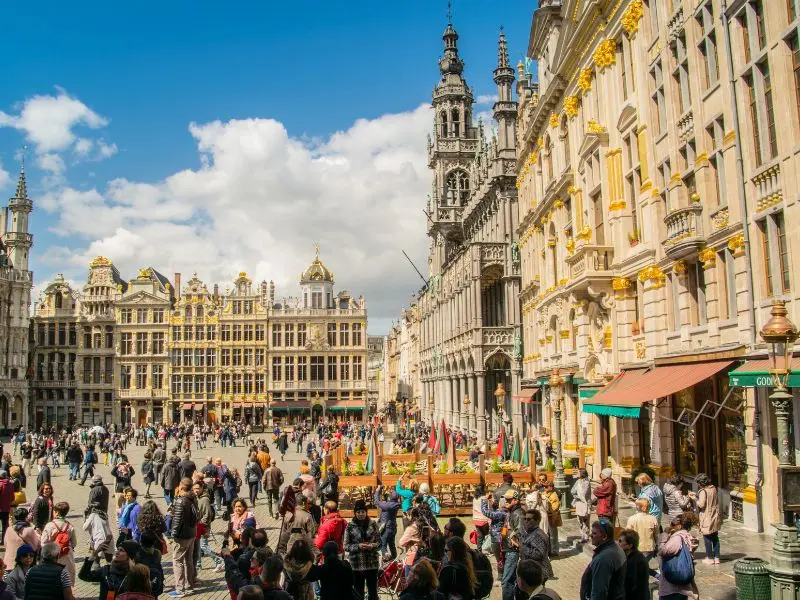 H&agrave;nh tr&igrave;nh kh&aacute;m ph&aacute; Brussels, th&agrave;nh phố cổ k&iacute;nh của Bỉ 4