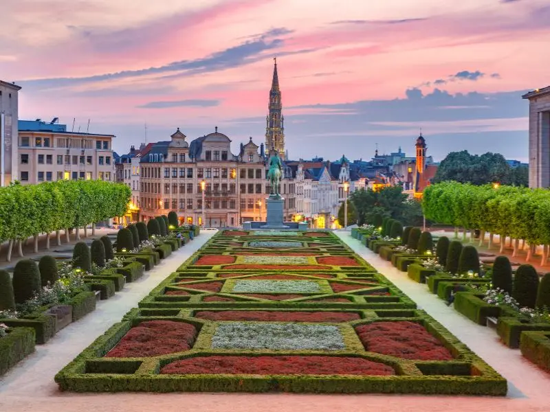 H&agrave;nh tr&igrave;nh kh&aacute;m ph&aacute; Brussels, th&agrave;nh phố cổ k&iacute;nh của Bỉ 2