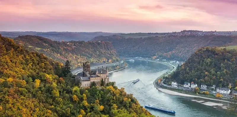 H&agrave;nh tr&igrave;nh kh&aacute;m ph&aacute; d&ograve;ng s&ocirc;ng Rhine l&atilde;ng mạn của ch&acirc;u &Acirc;u 9