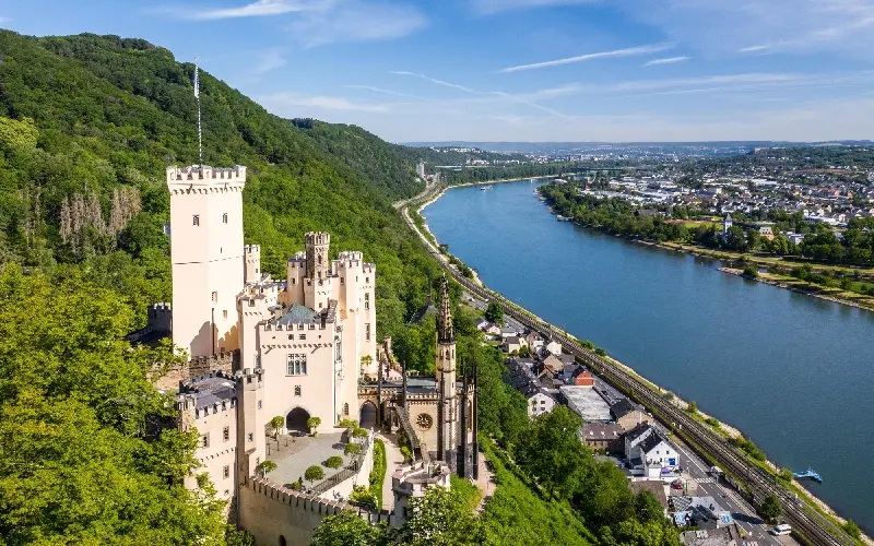 H&agrave;nh tr&igrave;nh kh&aacute;m ph&aacute; Koblenz tuyệt sắc giữa bầu trời ch&acirc;u &Acirc;u 2