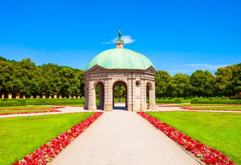 Kh&aacute;m ph&aacute; D&uuml;sseldorf: Một trong c&aacute;c th&agrave;nh phố đ&aacute;ng sống nhất thế giới 4