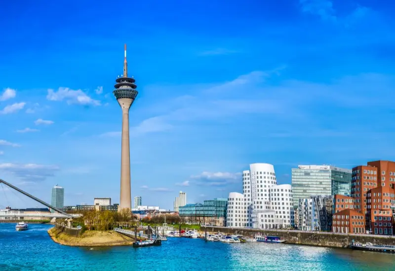 Kh&aacute;m ph&aacute; D&uuml;sseldorf: Một trong c&aacute;c th&agrave;nh phố đ&aacute;ng sống nhất thế giới 2