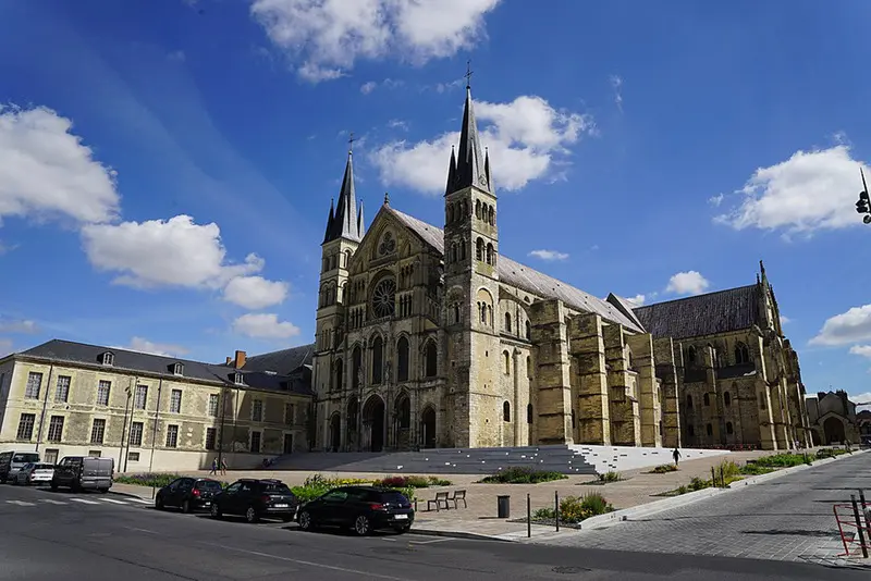 Kh&aacute;m ph&aacute; Reims: Th&agrave;nh phố của c&aacute;c vị vua 2