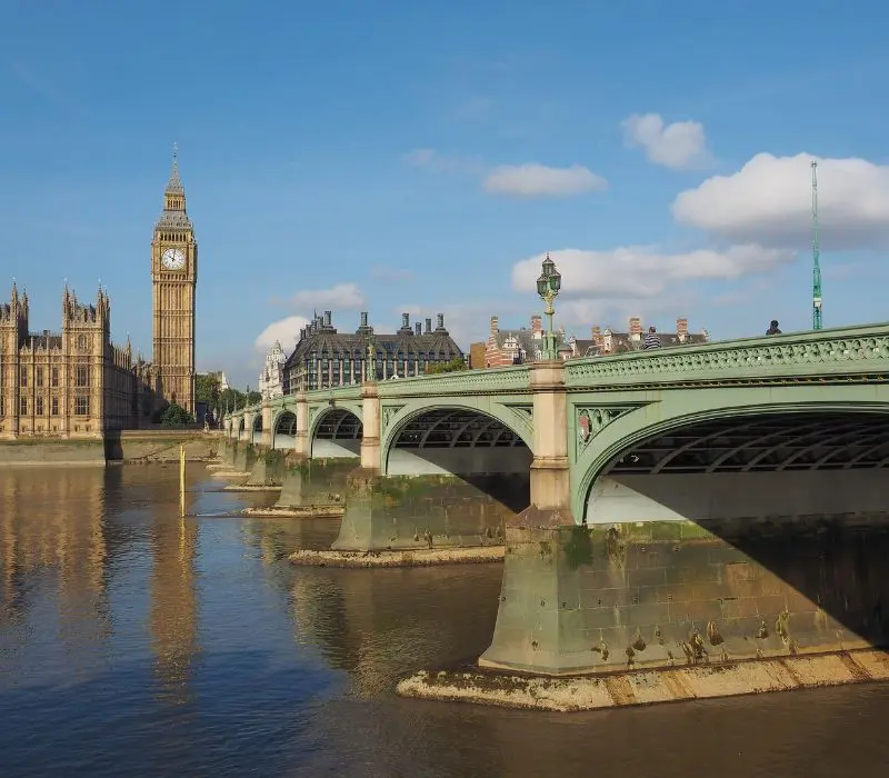 Kh&aacute;m ph&aacute; s&ocirc;ng Thames, biểu tượng lung linh của London 5