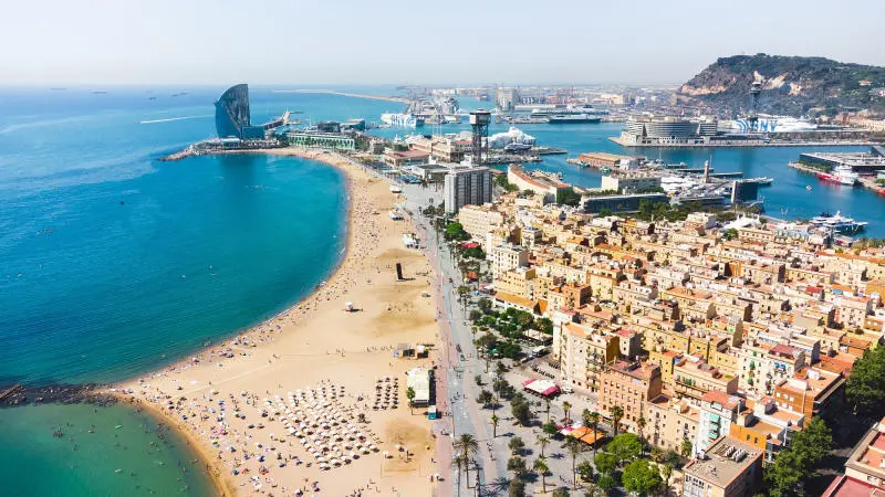Kh&aacute;m ph&aacute; th&agrave;nh phố Barcelona quyến rũ bậc nhất T&acirc;y Ban Nha 8