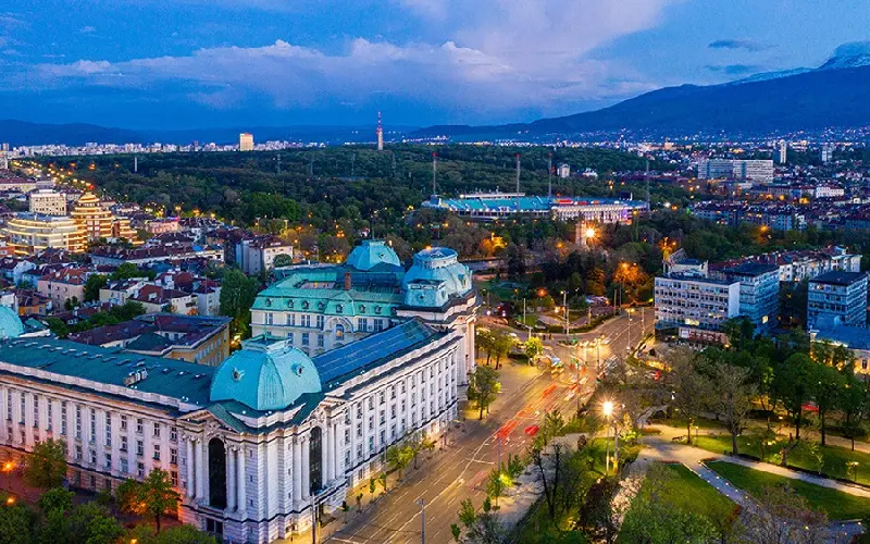 Kh&aacute;m ph&aacute; th&agrave;nh phố Sofia Bulgaria cổ k&iacute;nh ở ch&acirc;u &Acirc;u 10