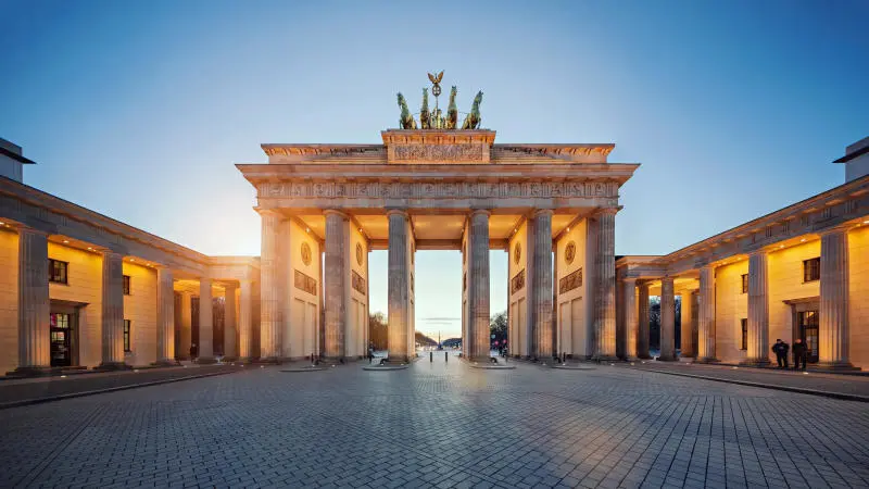 Kh&aacute;m ph&aacute; thủ đ&ocirc; Berlin sầm uất bậc nhất nước Đức 9