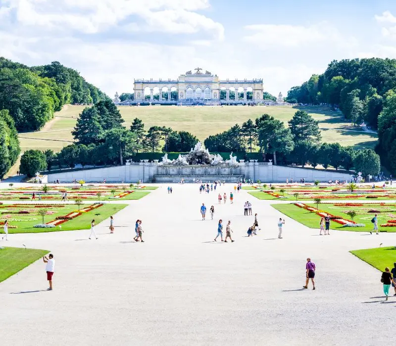 Kh&aacute;m ph&aacute; Vienna, vi&ecirc;n ngọc lịch sử v&agrave; văn h&oacute;a giữa l&ograve;ng Ch&acirc;u &Acirc;u 22