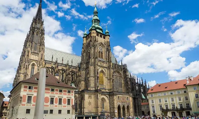 Kinh nghiệm du lịch Praha, vi&ecirc;n kim cương của Ch&acirc;u &Acirc;u 8