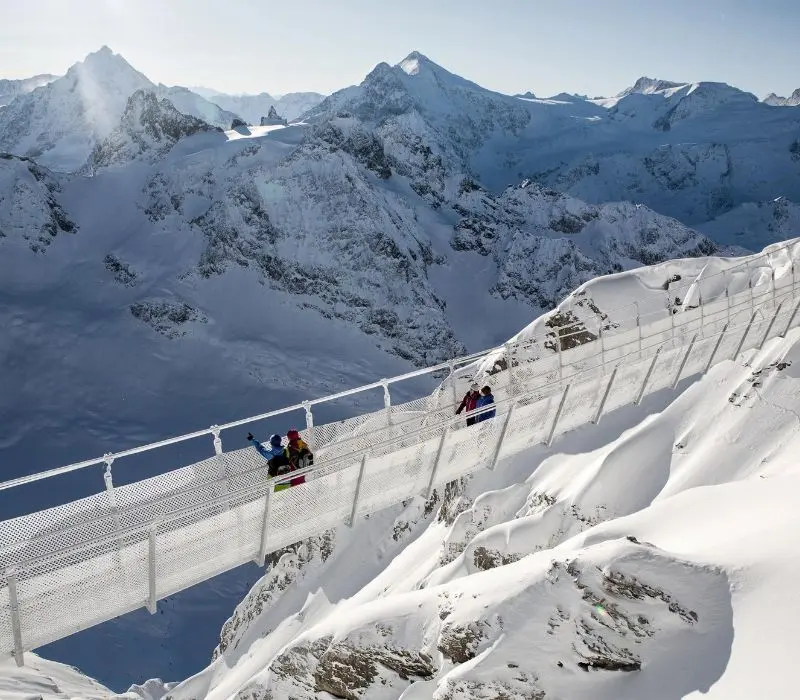 Kinh nghiệm tham quan n&uacute;i tuyết Titlis, thi&ecirc;n đường tại Thụy Sĩ 10