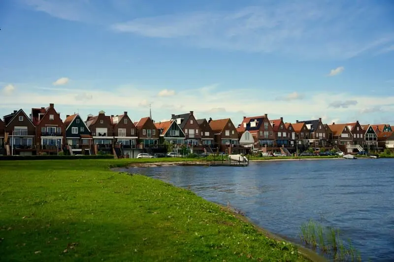 L&agrave;ng ch&agrave;i Volendam, giao điểm của đất trời c&ugrave;ng biển khơi 2
