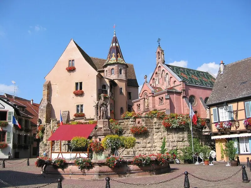 L&agrave;ng Eguisheim đẹp nhất nước Ph&aacute;p tr&ecirc;n tuyến đường rượu vang Alsace 4