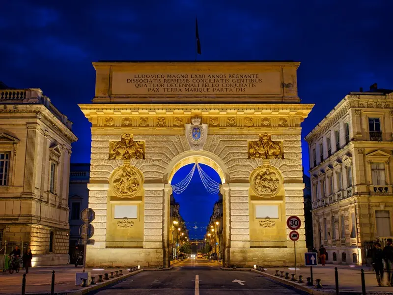 Montpellier, Pháp: Thành phố của ánh nắng ấm bên bờ Địa Trung Hải 10