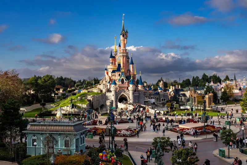 Một ng&agrave;y trải nghiệm tại Disneyland Paris c&oacute; g&igrave; th&uacute; vị 5