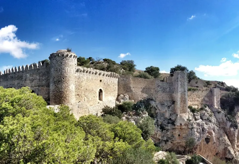 Perpignan: Th&agrave;nh phố cổ mang dấu ấn nghệ thuật Địa Trung Hải 7