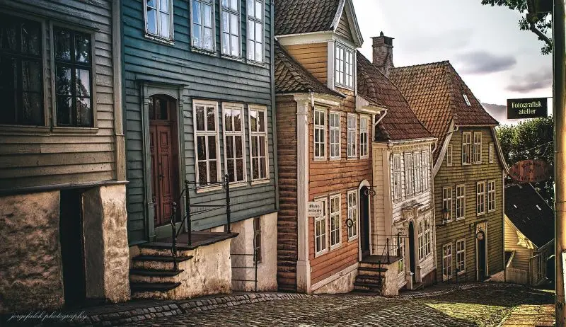 Phố cảng Bergen với kiến tr&uacute;c Bắc &Acirc;u v&agrave; thi&ecirc;n nhi&ecirc;n tươi đẹp 6
