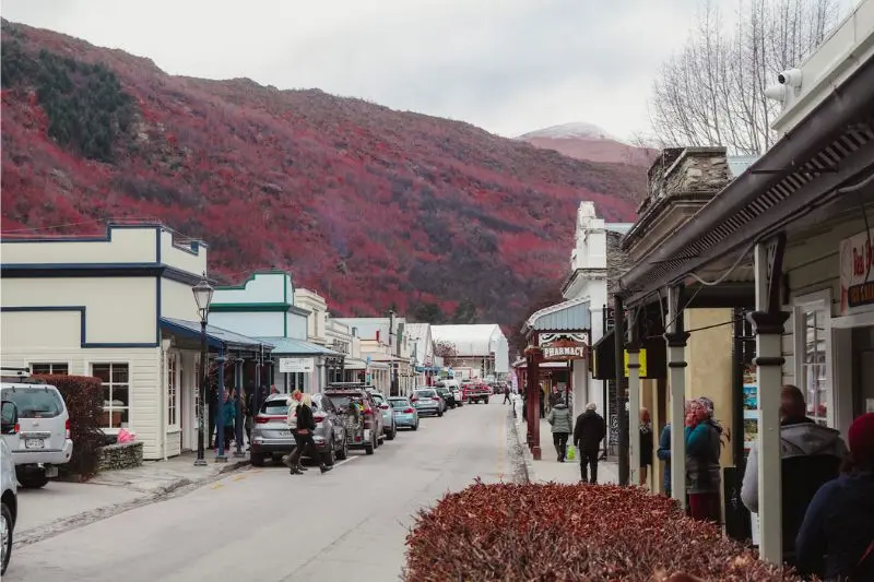 Queenstown th&agrave;nh phố Nữ ho&agrave;ng của xứ New Zealand 6