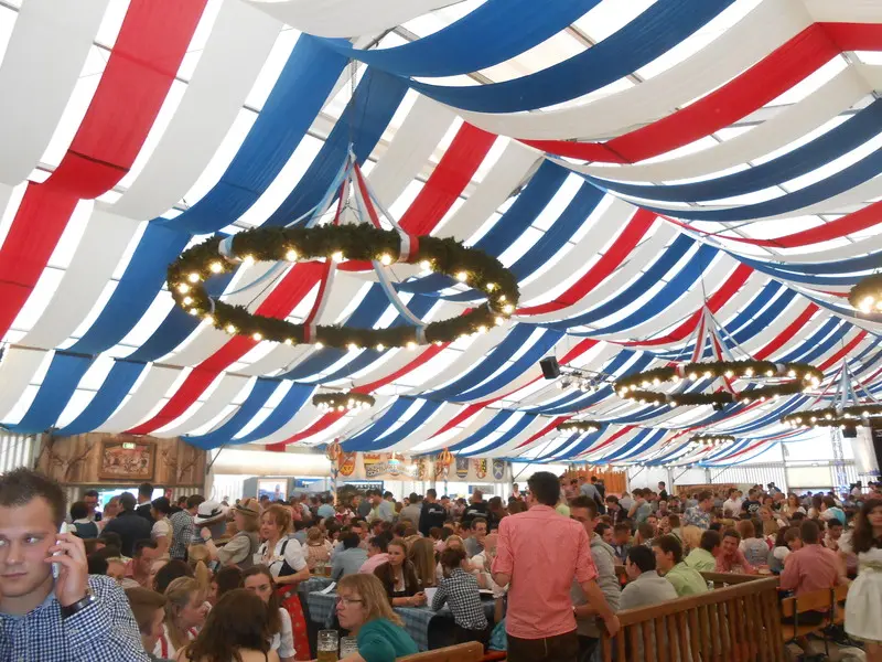 Regensburg di sản đặc biệt của vùng Bavaria nước Đức 13