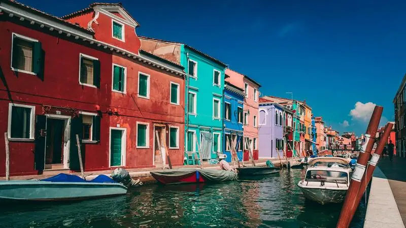 Rực rỡ đảo xanh Burano, thi&ecirc;n đường du lịch cực gần Venice 3