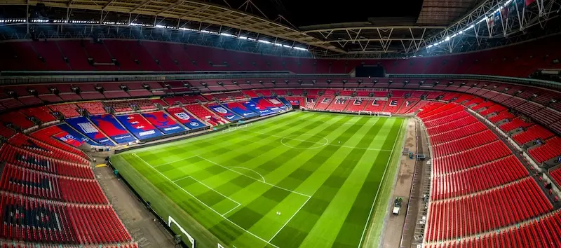 S&acirc;n vận động Wembley: Th&aacute;nh địa của những trận cầu đinh 4