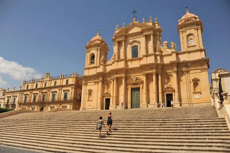 Sicilia, &acirc;m hưởng Địa Trung Hải rực rỡ nơi miền đất nắng gi&oacute; 5