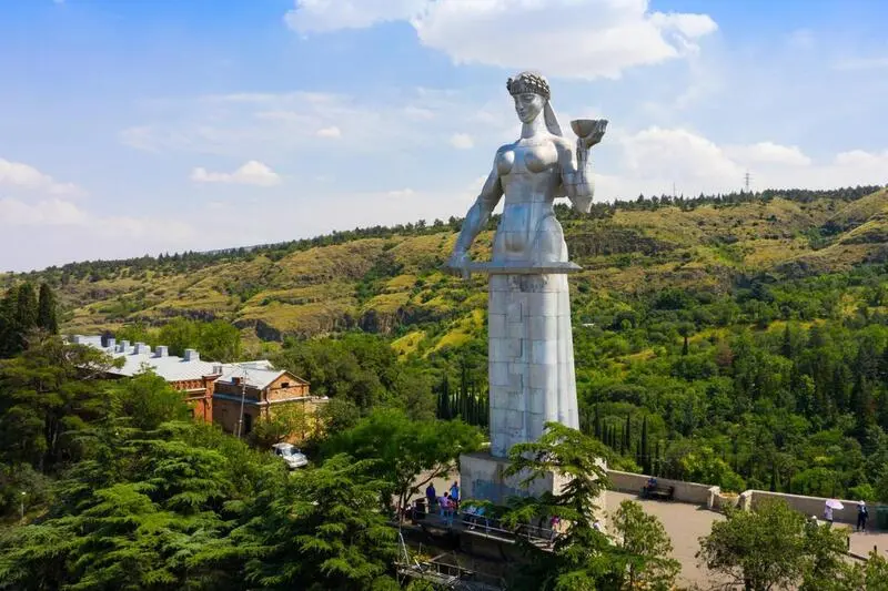 Tbilisi: Thủ đô của lịch sử và văn hóa tại Georgia 8