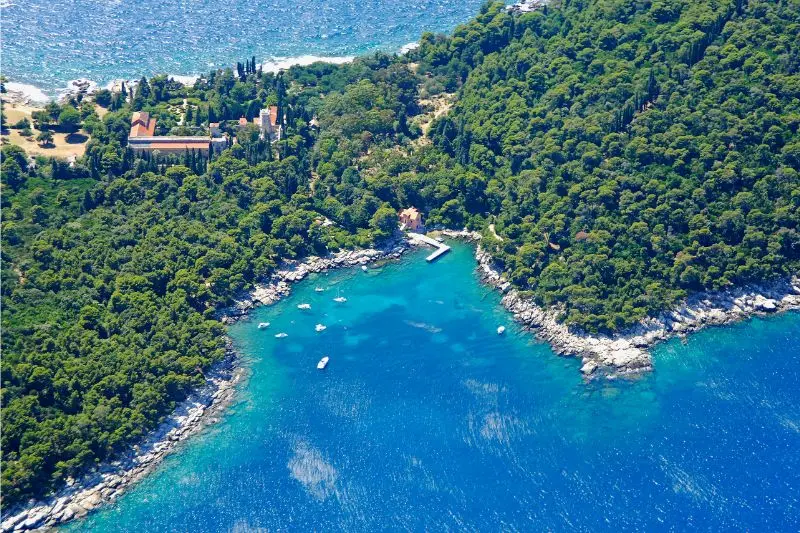 Th&agrave;nh phố cổ Dubrovnik vi&ecirc;n ngọc qu&yacute; của v&ugrave;ng Adriatic 8