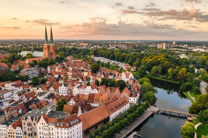 Th&agrave;nh phố L&uuml;beck: Vi&ecirc;n ngọc cổ k&iacute;nh b&ecirc;n bờ biển Baltic 2
