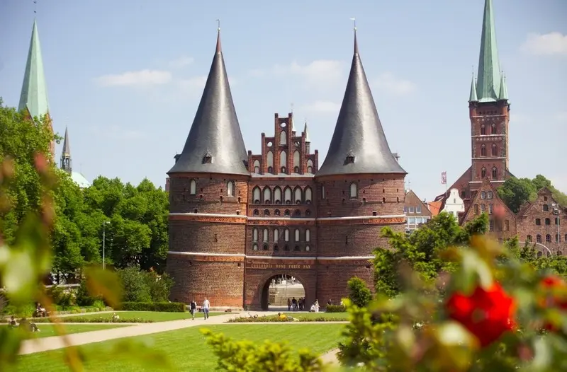 Th&agrave;nh phố L&uuml;beck: Vi&ecirc;n ngọc cổ k&iacute;nh b&ecirc;n bờ biển Baltic 3