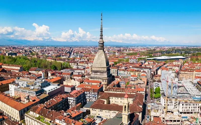 Th&agrave;nh phố Turin &ndash; Vi&ecirc;n ngọc bị l&atilde;ng qu&ecirc;n của nước &Yacute; 12