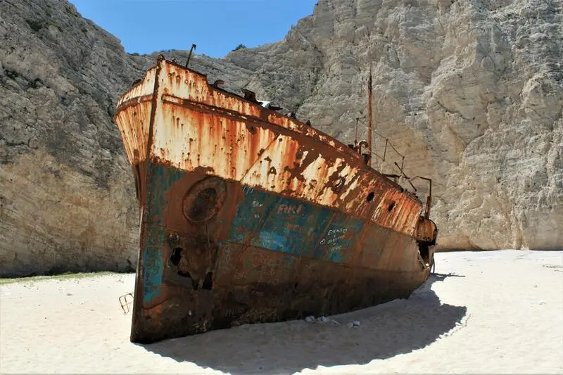 Thưởng l&atilde;m &lsquo;vi&ecirc;n ngọc xanh lam&rsquo; Navagio ngo&agrave;i khơi xa Hy Lạp 4
