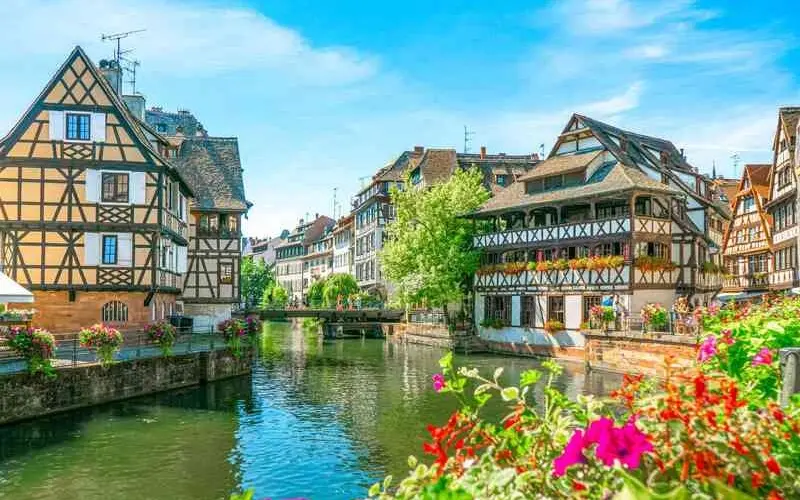 Top 21 cảnh đẹp Ch&acirc;u &Acirc;u khiến bạn ngỡ như lạc v&agrave;o cổ t&iacute;ch 2