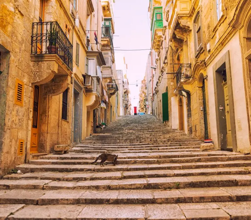 Valletta, h&agrave;nh tr&igrave;nh kh&aacute;m ph&aacute; th&agrave;nh phố nhỏ nhất ch&acirc;u &Acirc;u 4