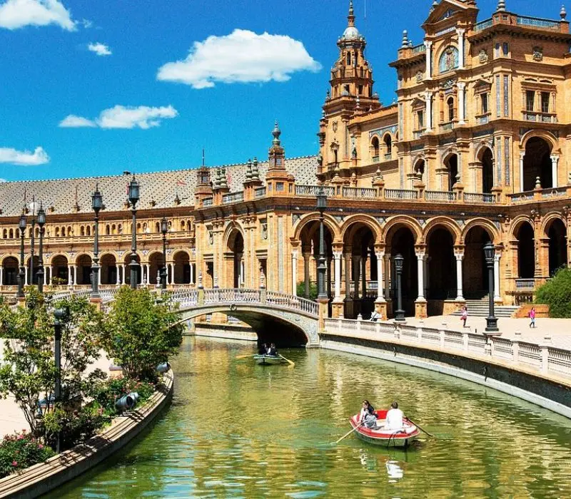 Đến Seville khám phá 10 địa điểm tham quan thú vị, độc đáo