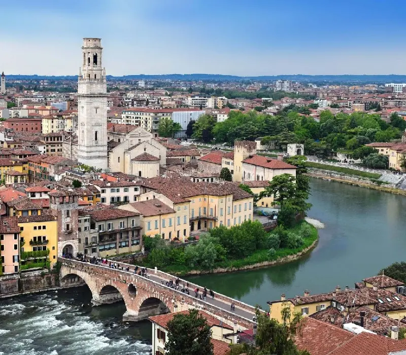 Du lịch đến Verona: Thành phố lãng mạn và cổ kính của nước Ý