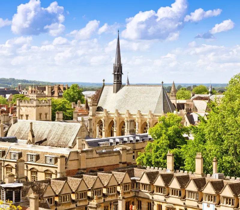 Du lịch Oxford cực dễ với cẩm nang từ A đến Z của MIA.vn