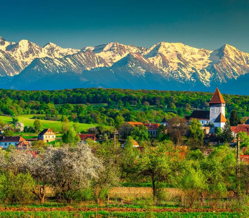 Du lịch Romania sống lại lịch sử văn hóa châu Âu