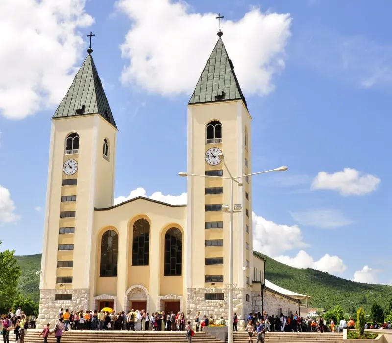 Hành hương Medjugorje: Trải nghiệm độc đáo không nên bỏ lỡ