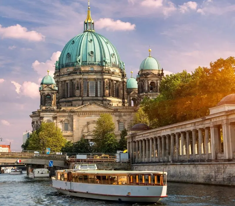 Khám phá thủ đô Berlin sầm uất bậc nhất nước Đức