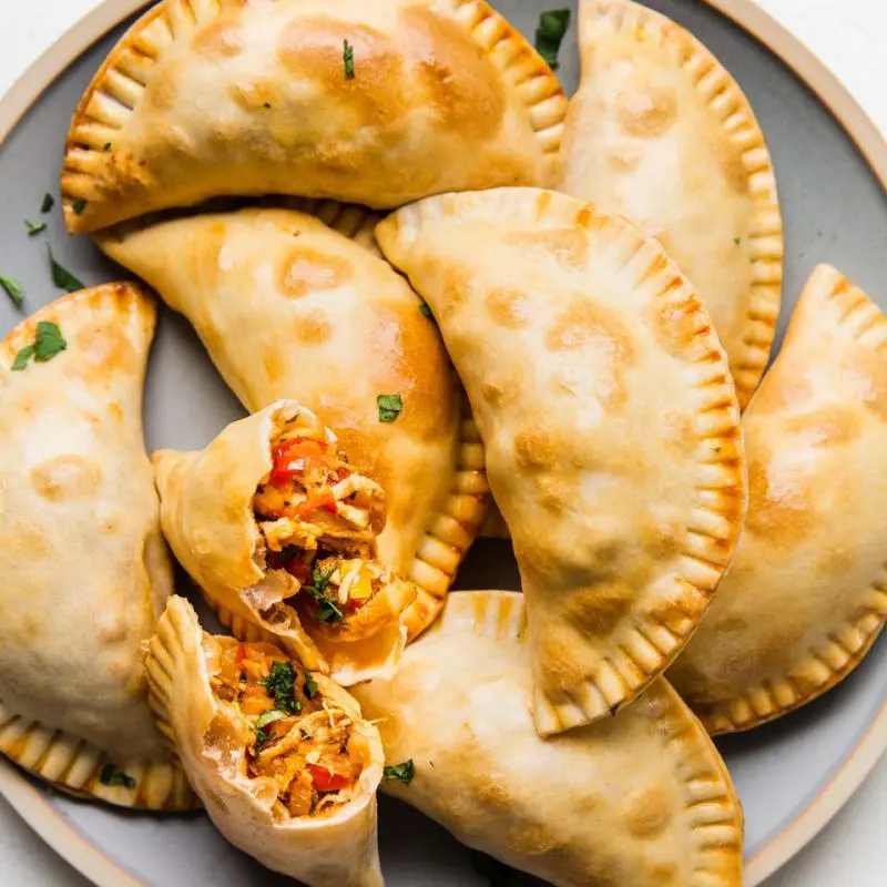 M&ecirc; mẩn trước m&oacute;n b&aacute;nh Empanadas đặc sắc của người Mexico 6