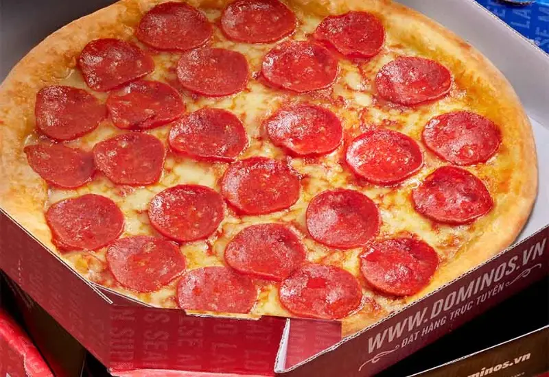 Pepperoni? Kh&aacute;m ph&aacute; loại x&uacute;c x&iacute;ch cay hấp dẫn g&acirc;y sốt 3