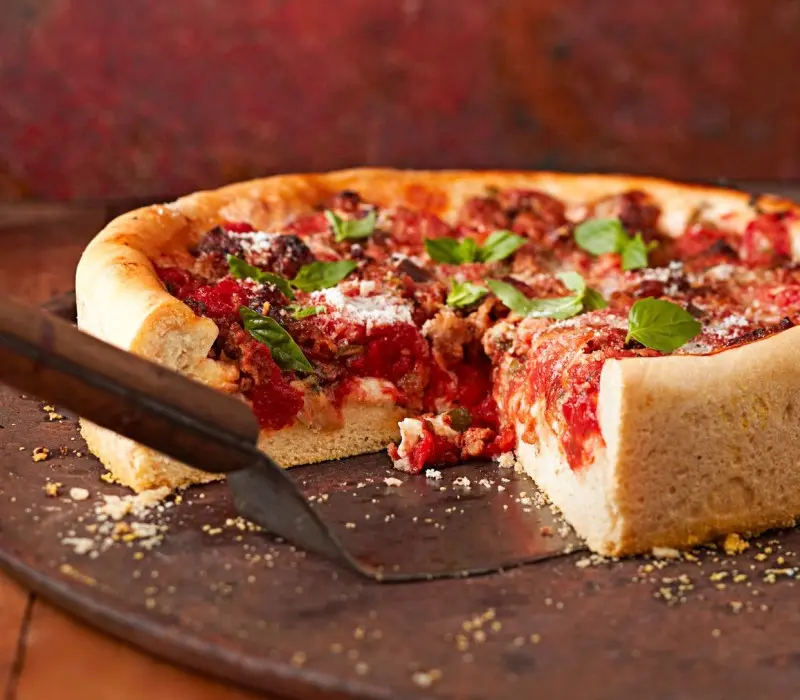 Pizza Chicago: Dòng Deep Dish độc đáo mang lại định nghĩa mới