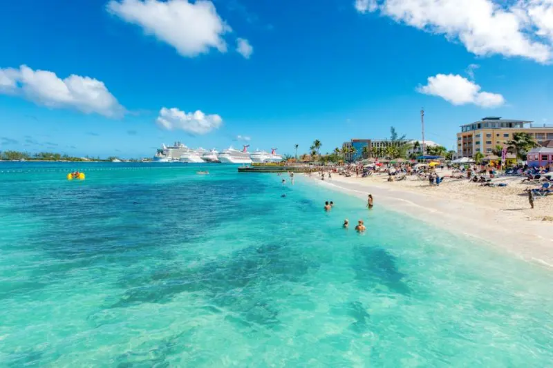 Chinh phục Bahamas, thi&ecirc;n đường Đảo lợn xinh đẹp tại T&acirc;y Ấn 6