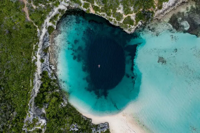 Chinh phục Bahamas, thi&ecirc;n đường Đảo lợn xinh đẹp tại T&acirc;y Ấn 10