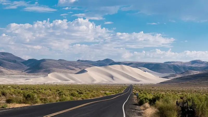 Chinh phục Nevada miền T&acirc;y hoang d&atilde; sống động của nước Mỹ 7