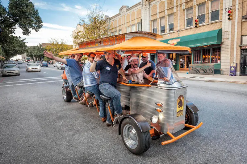Du lịch Asheville: Thị trấn miền n&uacute;i cổ k&iacute;nh ở Bắc Carolina, Mỹ 9